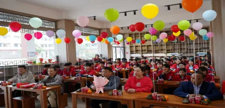冲刺中考,为梦而战!容县侨乡中小学2026年誓师大会 第4张