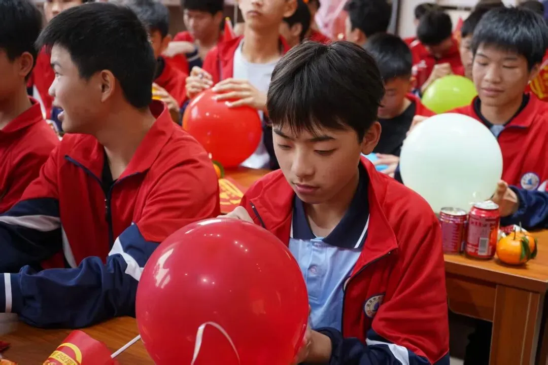 冲刺中考,为梦而战!容县侨乡中小学2026年誓师大会 第19张