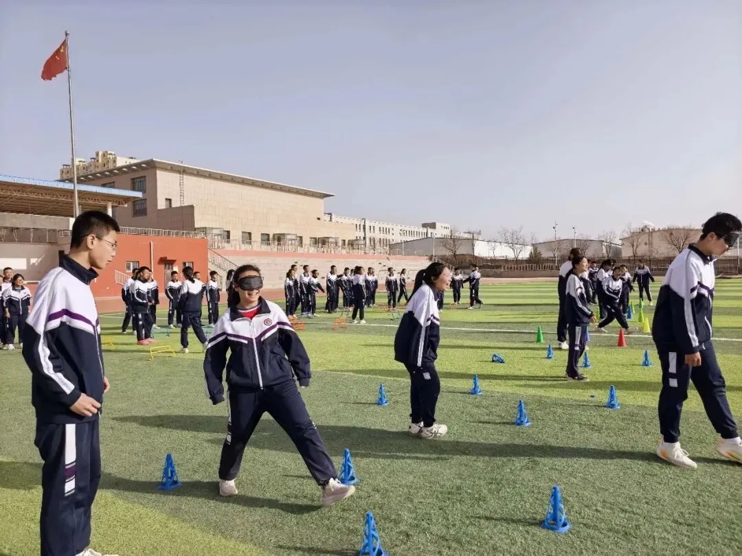 同心释压凝心力,携手扬帆战中考——阿拉善左旗第四中学开展九年级团体辅导活动 第4张