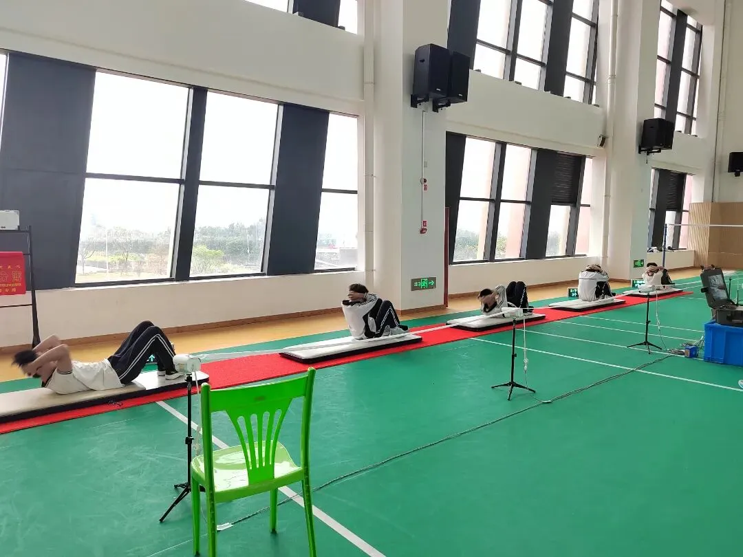 漳州五中组织九年级学生参加第二次体育中考模拟测试——真演实练提技能 砺剑备战迎 第13张