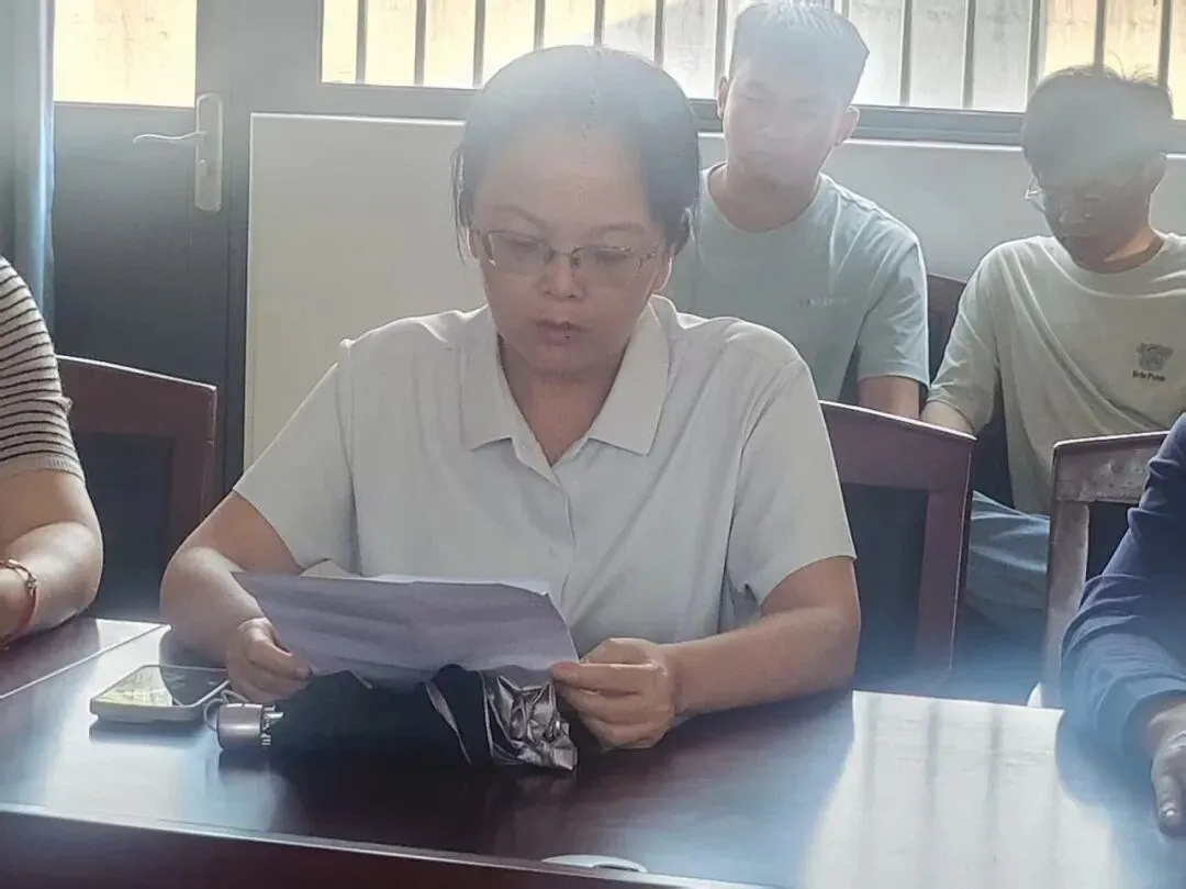 我校顺利召开2026年中考备考会议 第6张 我校顺利召开2026年中考备考会议 第6张
