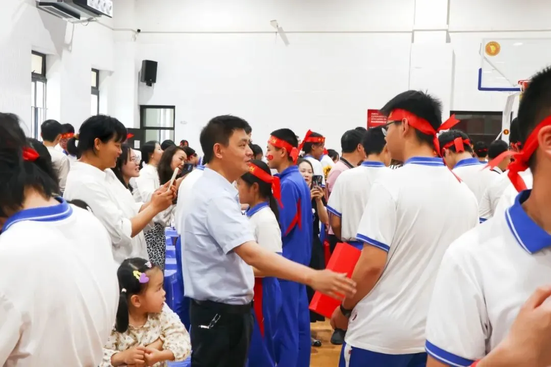 百日策马闯雄关,决胜中考谱新篇-第35张图片-四季读书网