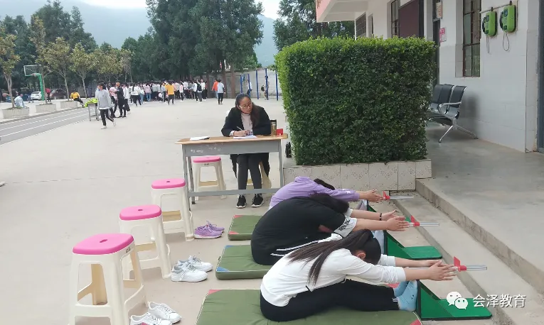 纸厂中学组织开展中考体育模拟测试 第5张