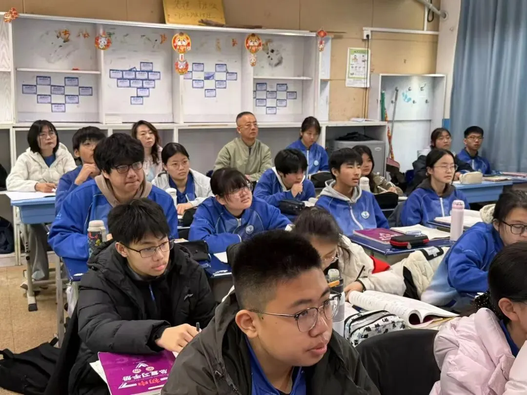 精准把脉中考备考 全面引领质量提升——市南区教育研究中心深入学校开展专项调研 第5张