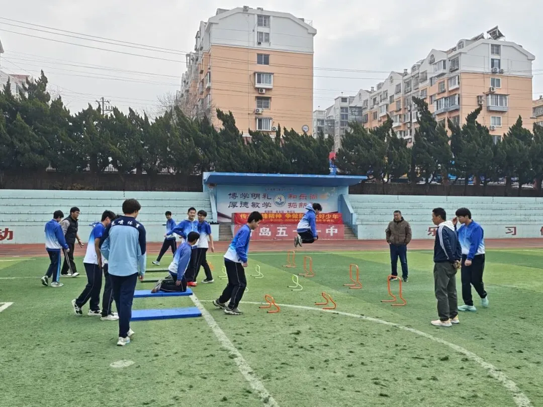 精准把脉中考备考 全面引领质量提升——市南区教育研究中心深入学校开展专项调研 第16张