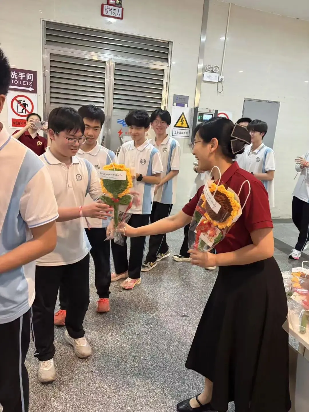 砺剑百日,决胜中考——顺德区实验中学举行2026届初三年级百日誓师大会 第4张