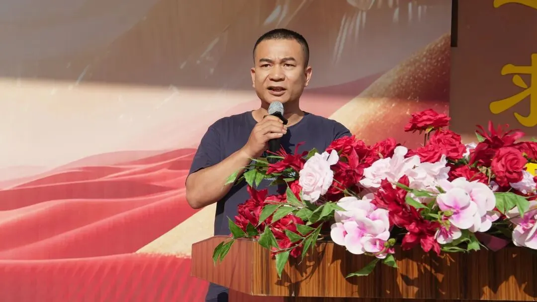 【湛江经开区实验学校】2026中考百日誓师大会-第18张图片-四季读书网