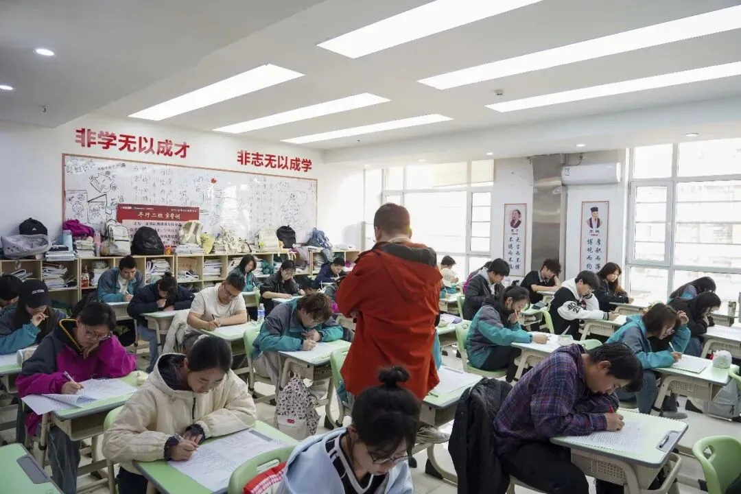 全真模考砺精兵,精准把脉助圆梦——山西新华对口升学部2026届圆满举行!-第4张图片-四季读书网