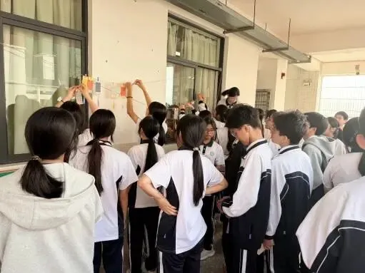 百日鏖战,中考必胜——河源市深河中学2026届中考百日誓师活动圆满举行 第39张 百日鏖战,中考必胜——河源市深河中学2026届中考百日誓师活动圆满举行 第39张