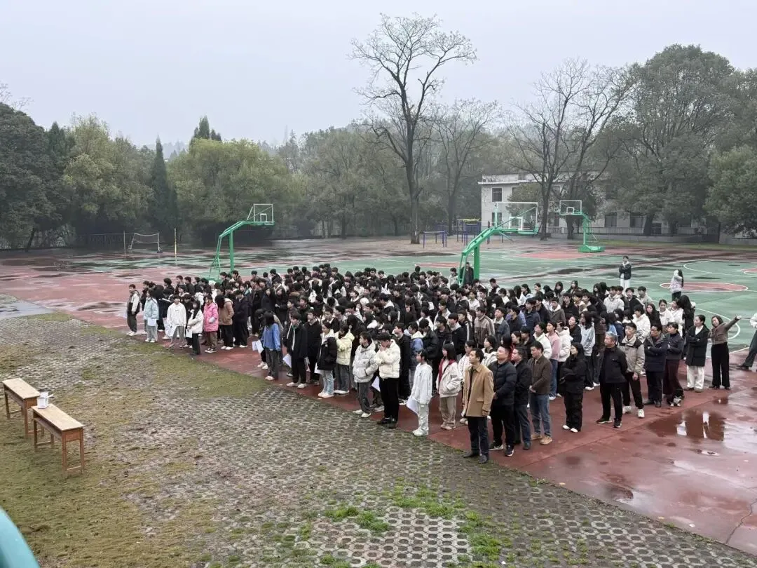 百日誓师燃斗志,壮志凌云战中考——桂阳四中2026届中考百日誓师大会纪实 第4张