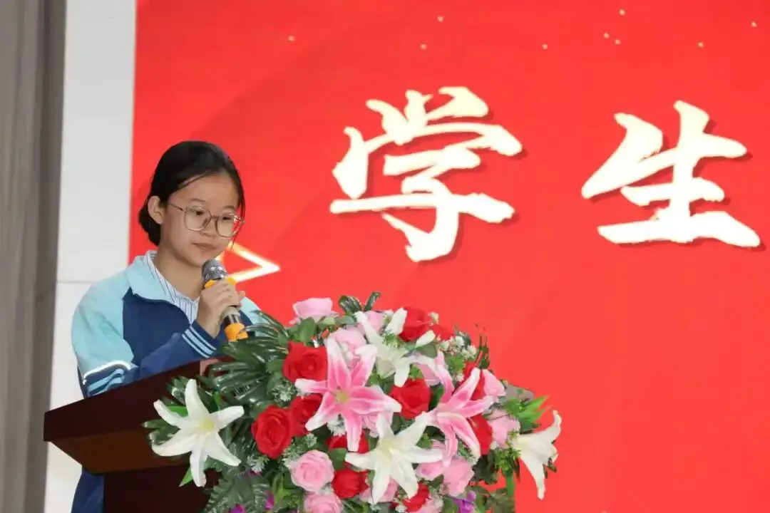 百日誓师砺锋芒,逐梦中考启新程!阿拉善高新区(乌斯太镇)第一中学誓师暨表彰大会圆满举行 第17张