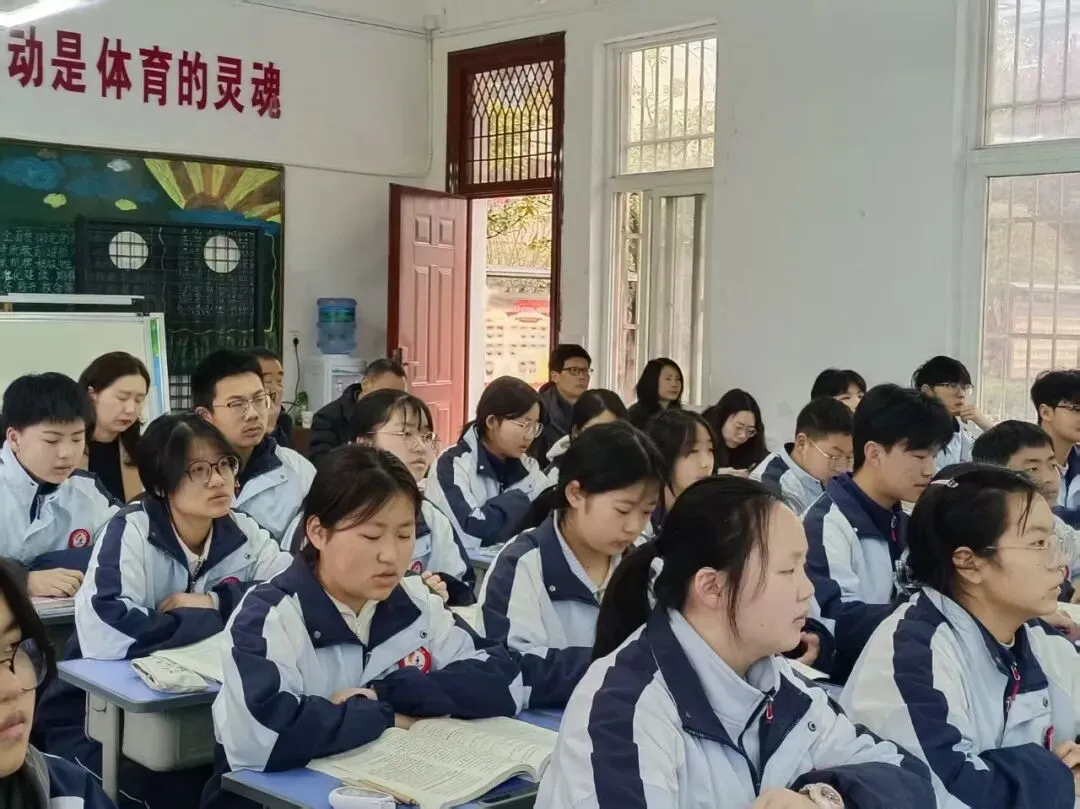聚焦中考精研策略 以研促教赋能成长 第12张