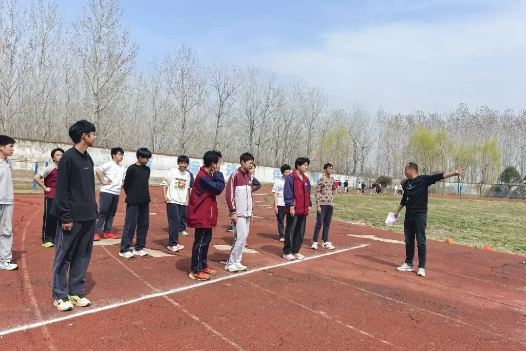 【三名工程·体育强校】砺剑中考强体魄,奋勇拼搏展锋芒 —— 我校九年级体育模拟测试圆满举行 第14张 【三名工程·体育强校】砺剑中考强体魄,奋勇拼搏展锋芒 —— 我校九年级体育模拟测试圆满举行 第14张
