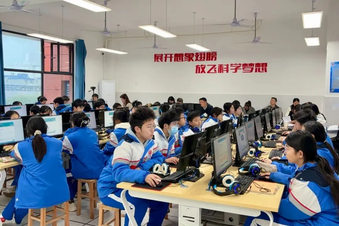 精研备考聚合力 智赢中考启新程 ——2026年长沙县初中信息科技学科复习研讨会在我校举行 第11张