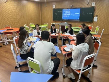 春日视导促深耕 专业引领助中考——茂南区教师发展中心视导组与茂名市第七中学团队到我校进行备考视导工作 第50张