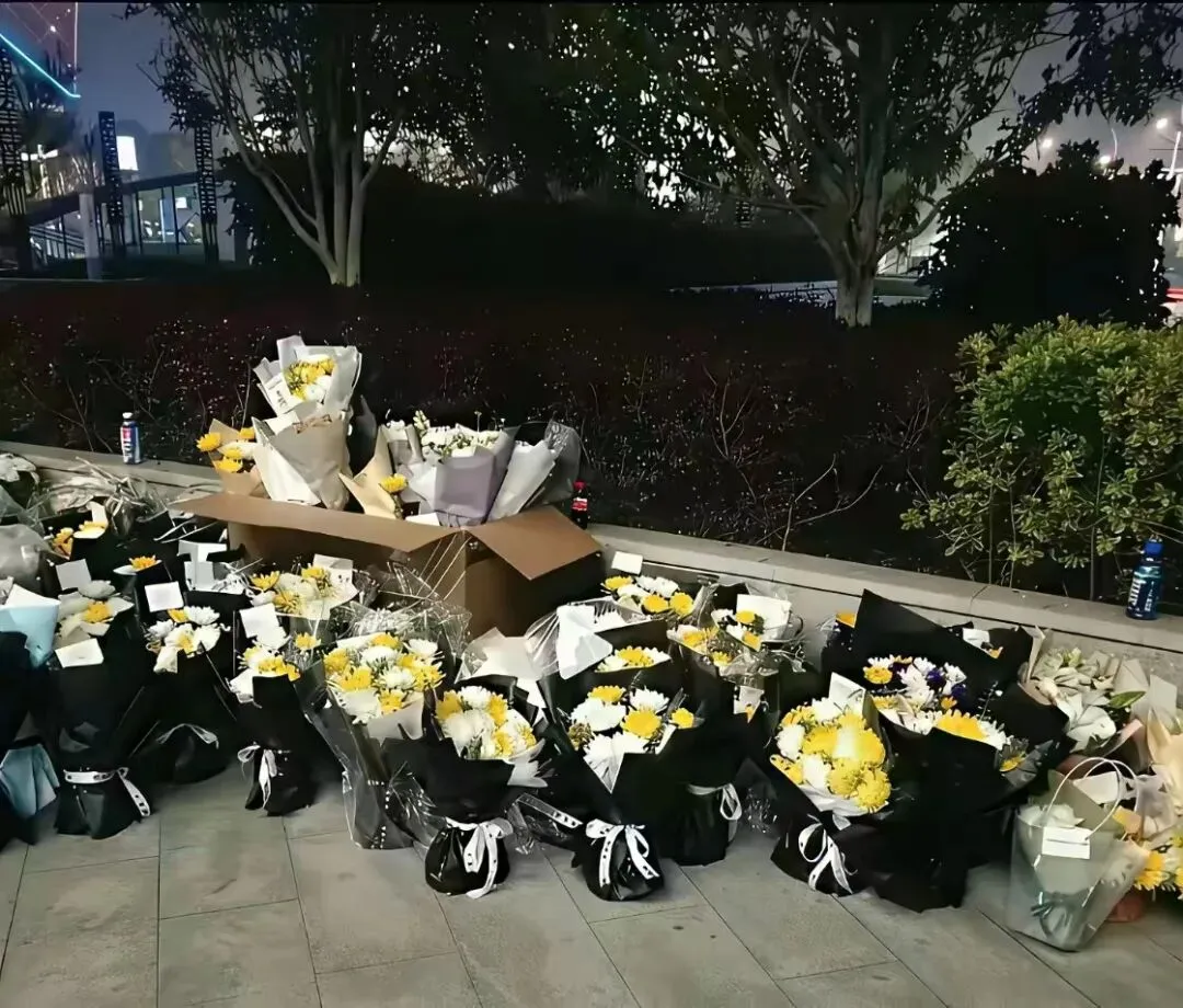 爆哭!张雪峰女儿千字告别火了:比满分试卷更珍贵的,是这份体面-第14张图片-四季读书网