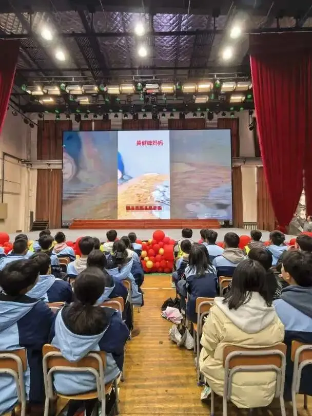 【策马扬鞭冲中考·提笔亮剑赢六月】溆浦县圣达学校2026屇初中毕业生决战誓师大会 第41张