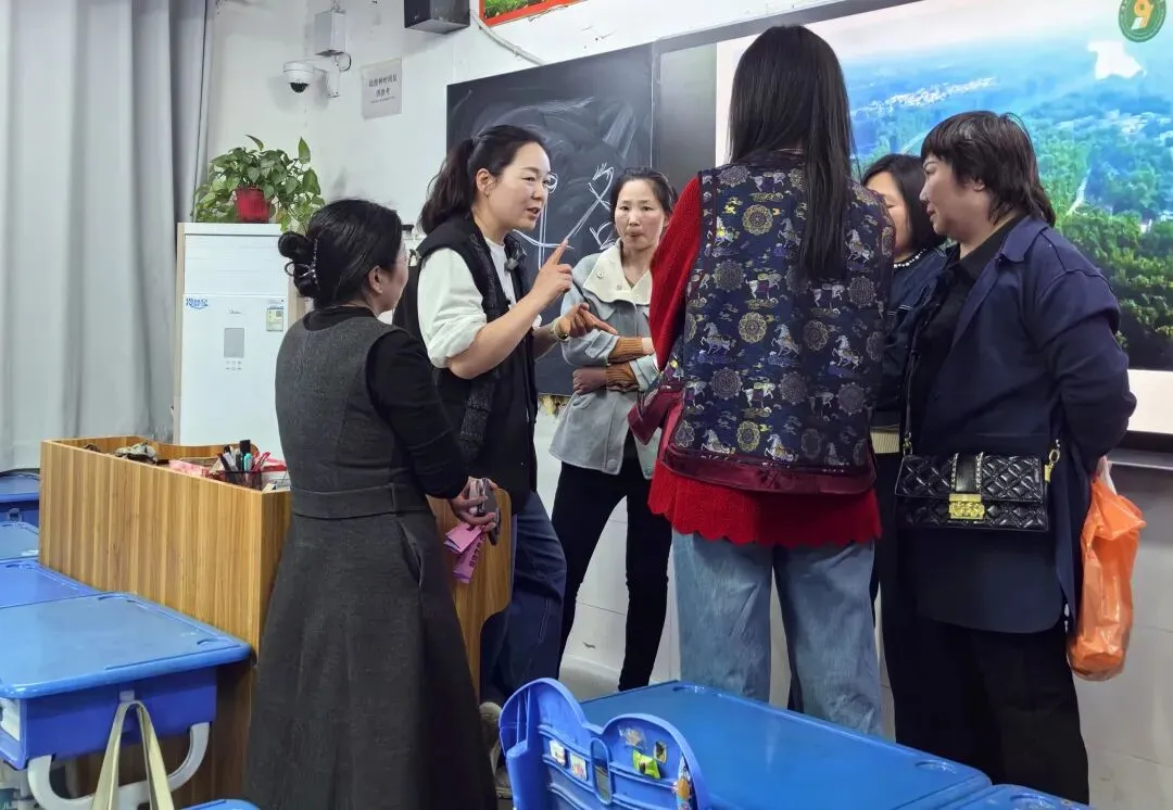 家校同心聚合力 携手护航助中考——十九中九年级家长会温情落幕 第21张 家校同心聚合力 携手护航助中考——十九中九年级家长会温情落幕 第21张