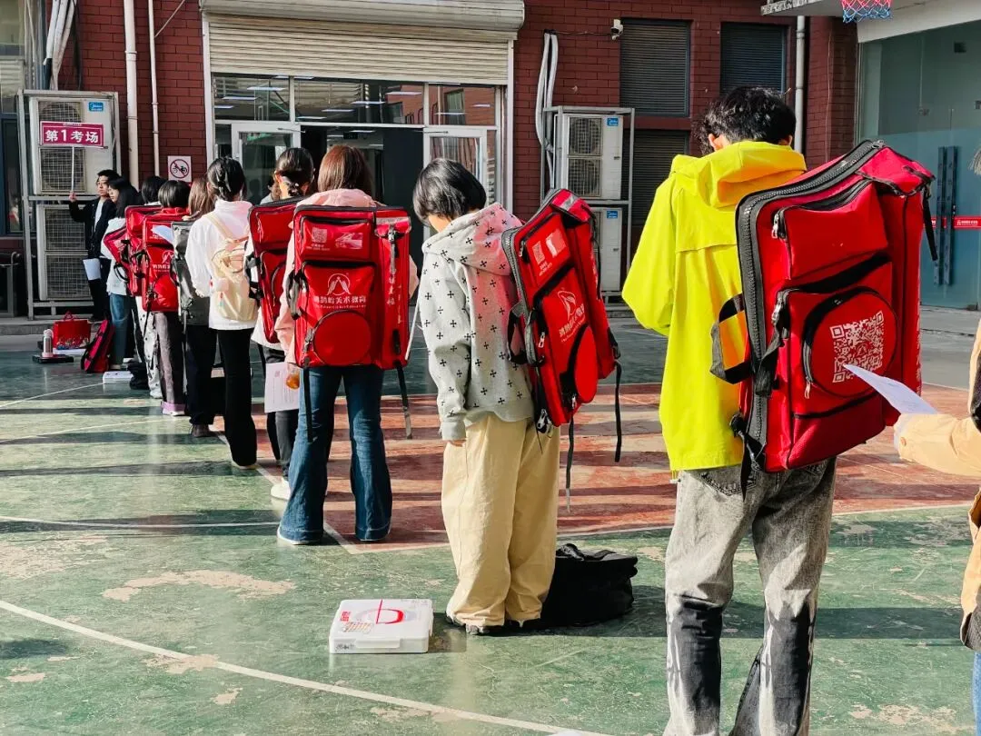 正式开考丨2026年唐山市美术中考首场模拟考试 第12张