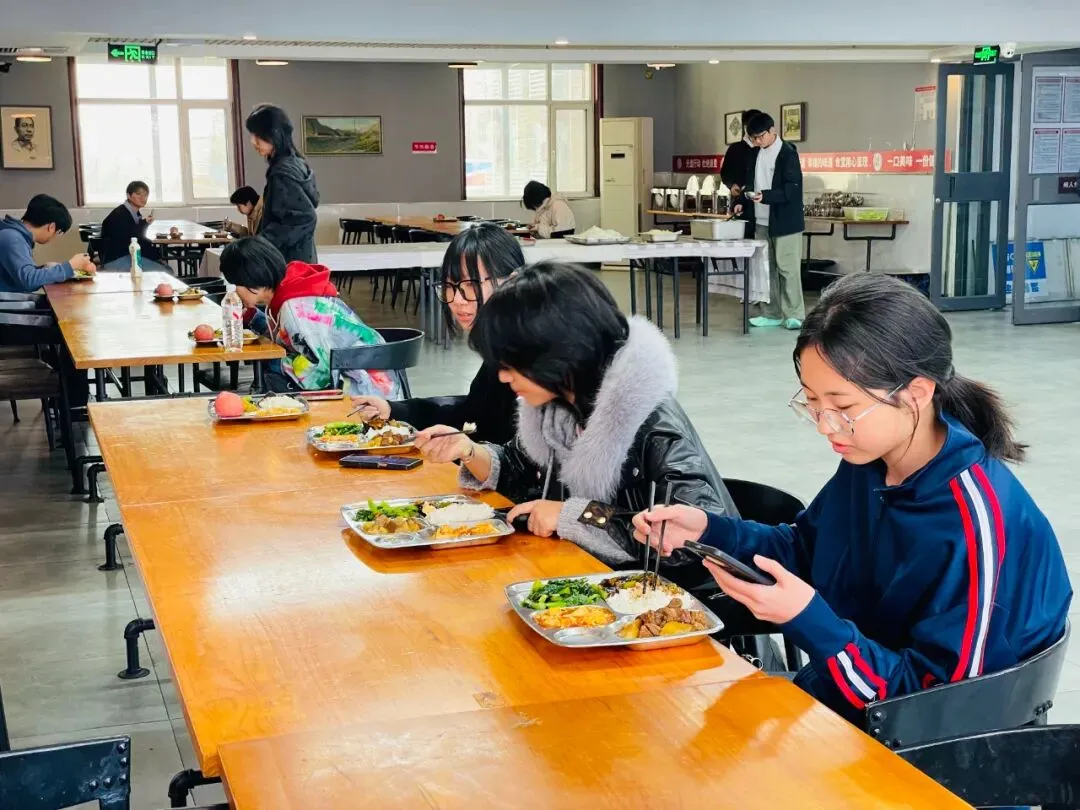 正式开考丨2026年唐山市美术中考首场模拟考试 第38张