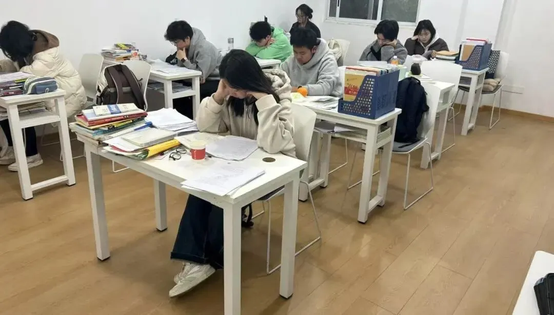 秦皇岛新高一暑假预科班推荐,中考结束即将开课,暑期完成初升高衔接-第6张图片-四季读书网 秦皇岛新高一暑假预科班推荐,中考结束即将开课,暑期完成初升高衔接-第6张图片-四季读书网