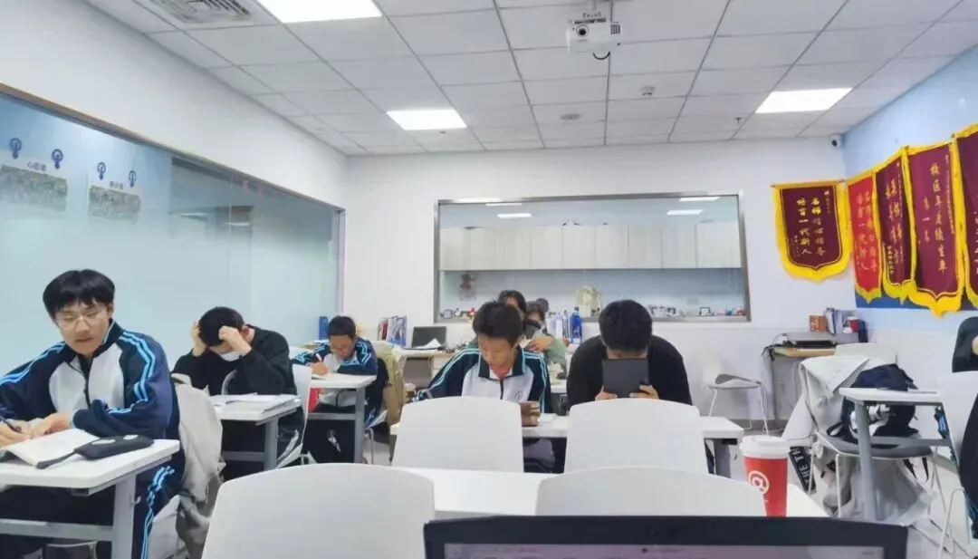 秦皇岛新高一暑假预科班推荐,中考结束即将开课,暑期完成初升高衔接-第8张图片-四季读书网 秦皇岛新高一暑假预科班推荐,中考结束即将开课,暑期完成初升高衔接-第8张图片-四季读书网