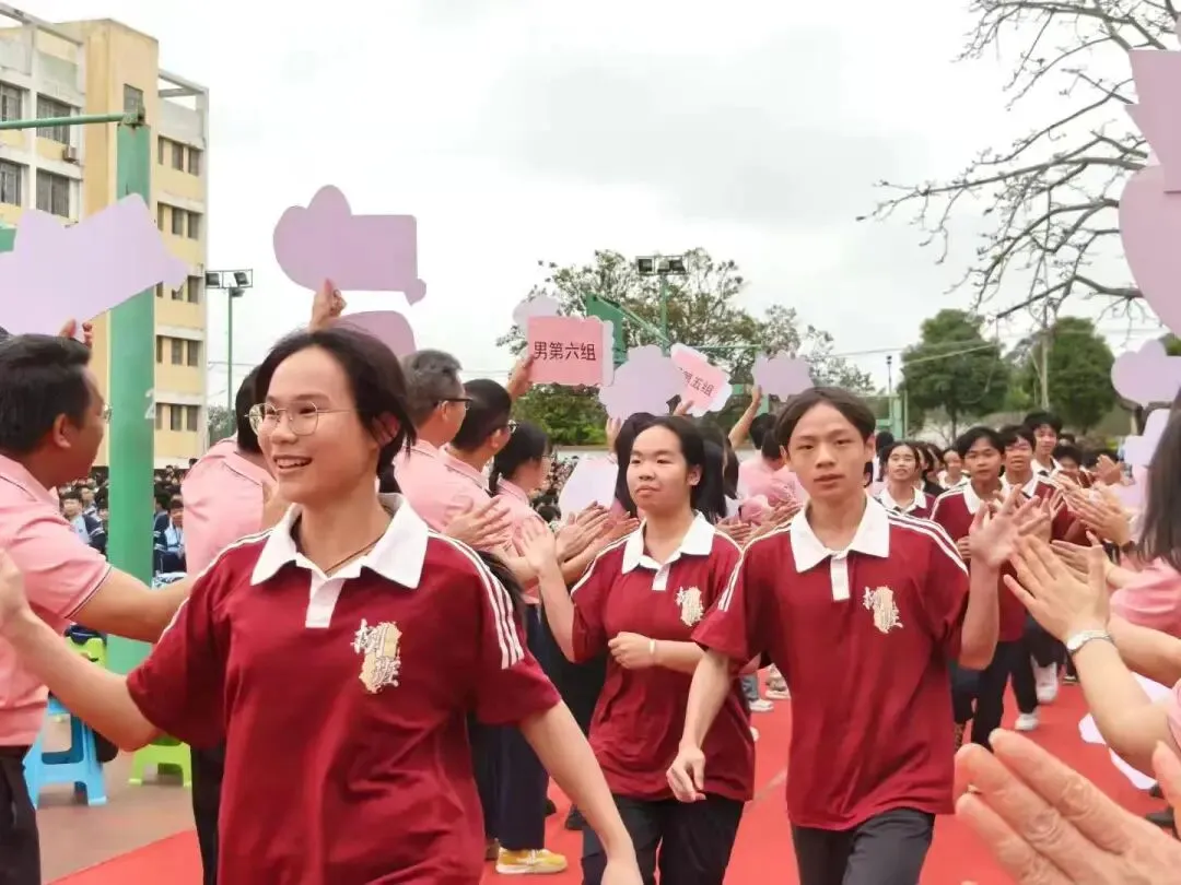 清泉磨利剑 六月试锋芒——清泉中学中考百日誓师大会纪实 第26张