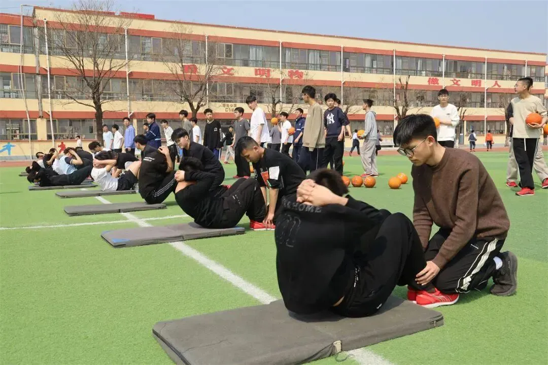 向上吧,少年!丨九年级体育模拟测试圆满结束~ 第17张