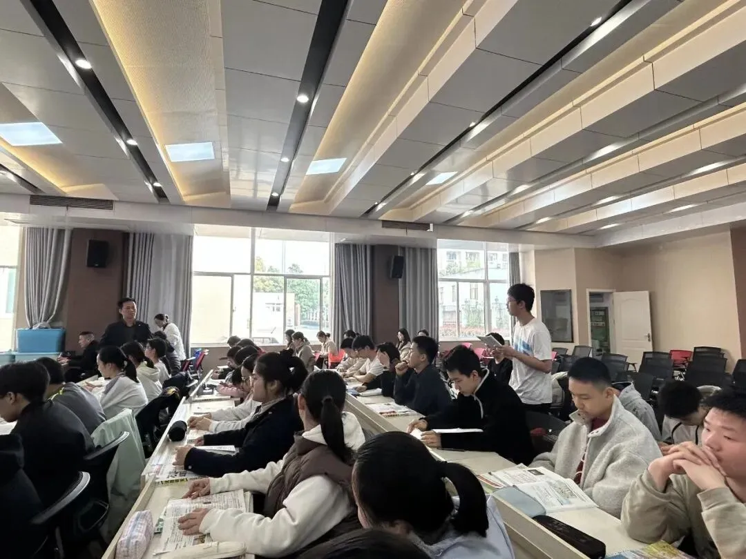 【芳华杏坛】聚智共研 赋能中考——合肥市四十八中望湖教育集团联合结对学校举办2026届毕业班复习研讨周活动-第17张图片-四季读书网