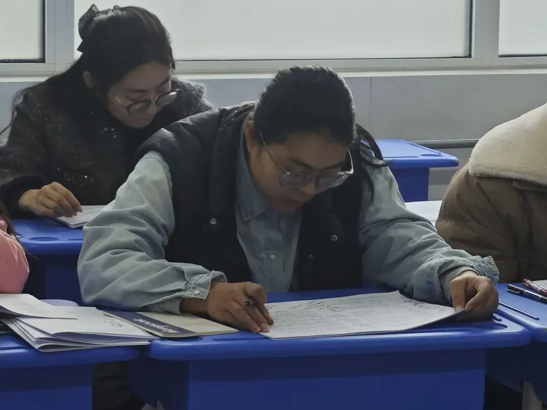 乐陵二中地理组举行“高考真题深度解析”大教研活动-第10张图片-四季读书网