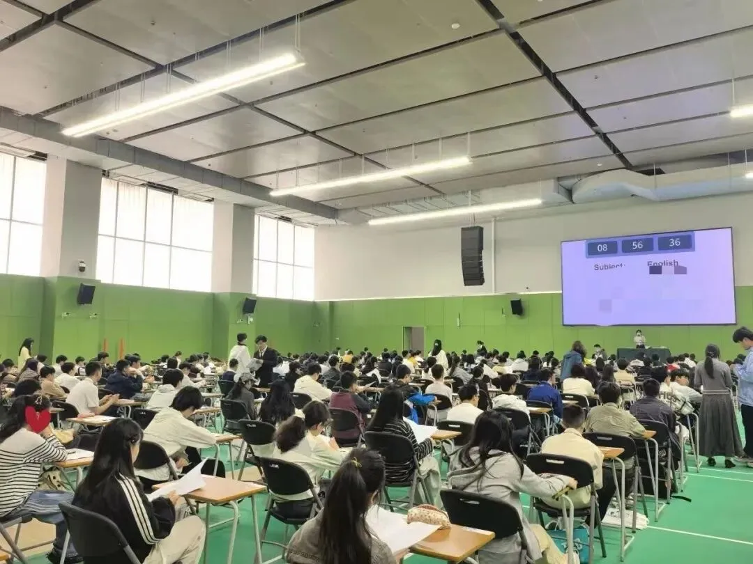 香港标准-2026 HKDSE授权全真模拟考试-第18张图片-四季读书网