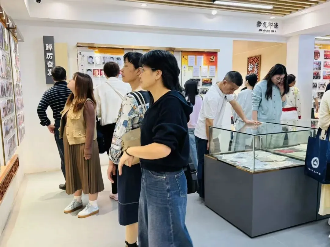 【开放办学】2026年福建省中考“名师面对面”第二轮冲刺复习策略研修班(数学)走进福建师大泉州附中 第3张 【开放办学】2026年福建省中考“名师面对面”第二轮冲刺复习策略研修班(数学)走进福建师大泉州附中 第3张
