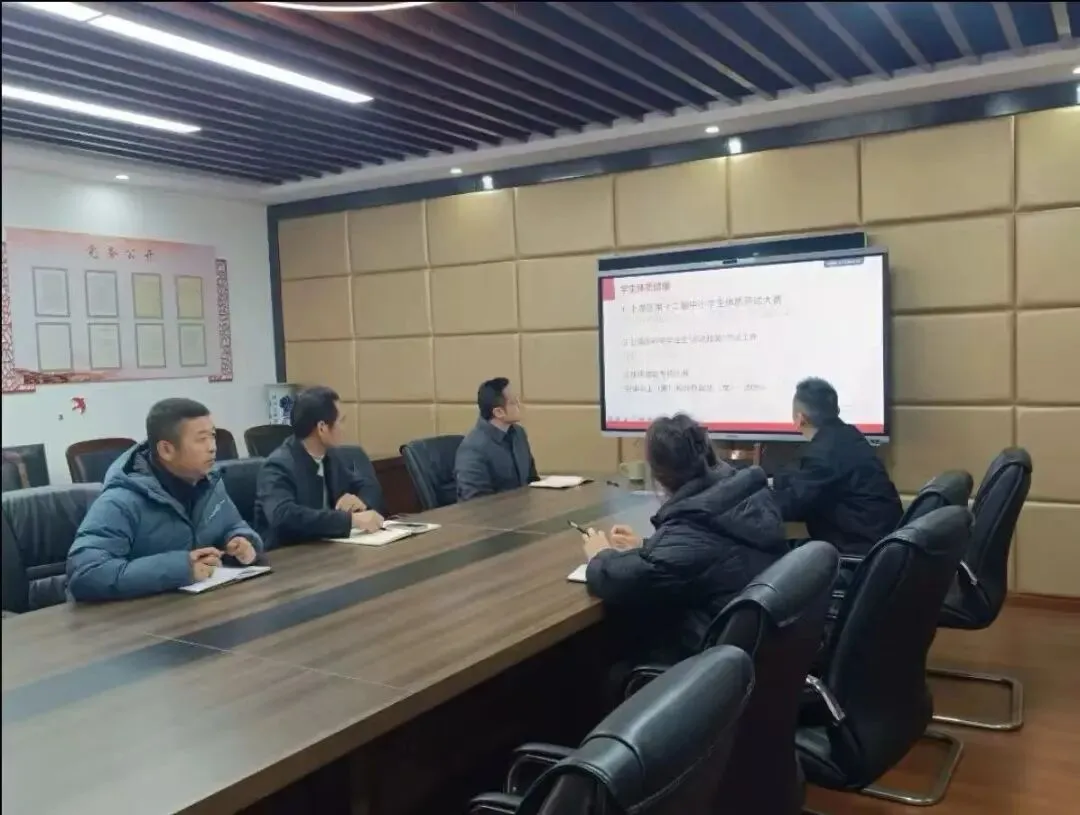 厉兵秣马迎中考模拟测试显成效——上浦镇中举行初三体育中考测试 第5张