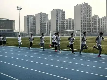 以模考砺锋芒,以匠心助远航——初三中考体育模拟考,全力备战正当时-第17张图片-四季读书网