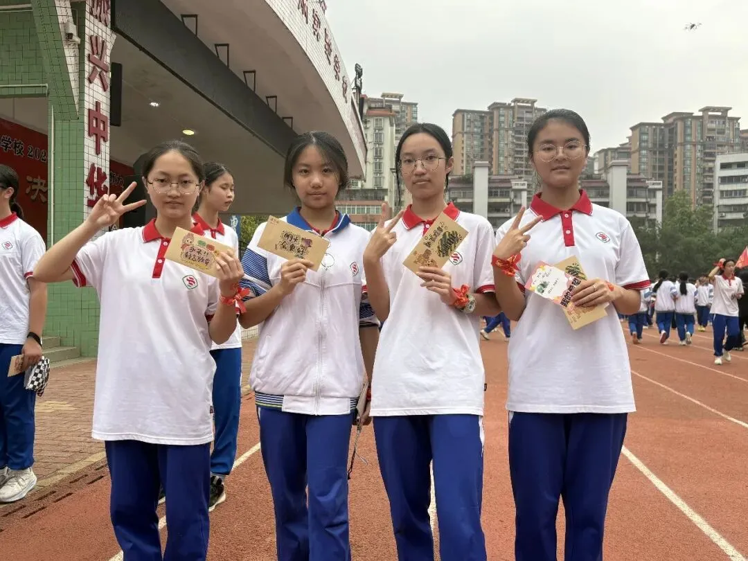 清远邮政“时光邮筒”为中考学子加“邮” 第4张