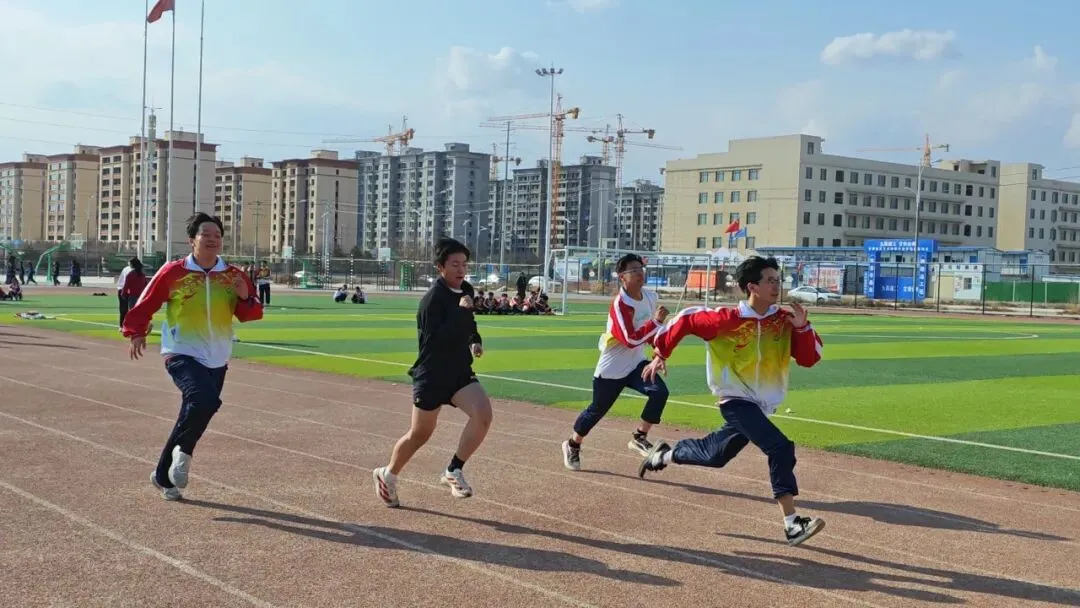 以练备战,逐梦中考——成功中考二校体育中考训练扎实推进-第14张图片-四季读书网 以练备战,逐梦中考——成功中考二校体育中考训练扎实推进-第14张图片-四季读书网