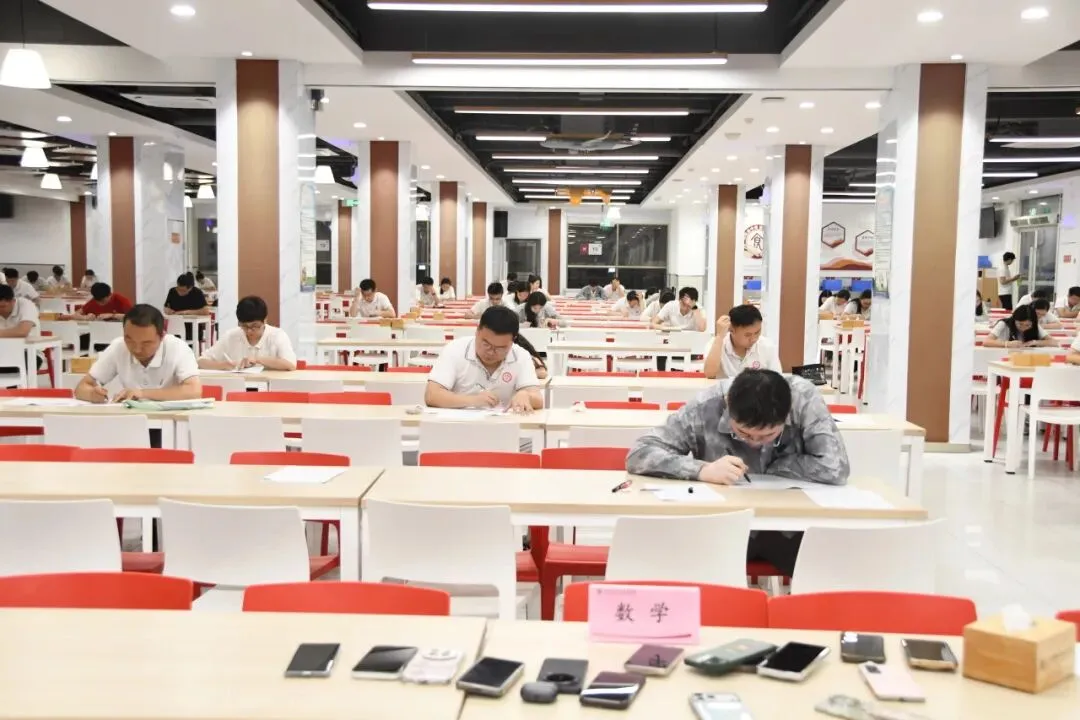 广州培文真题竞赛|要学生做的事,教师先做-第14张图片-四季读书网