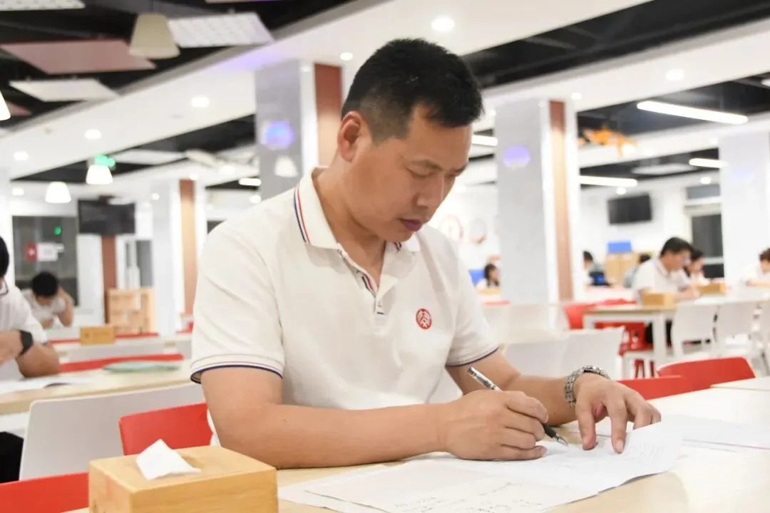 广州培文真题竞赛|要学生做的事,教师先做-第25张图片-四季读书网