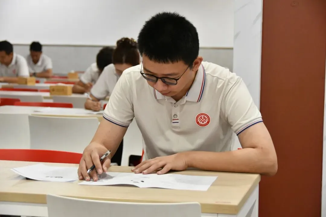 广州培文真题竞赛|要学生做的事,教师先做-第28张图片-四季读书网