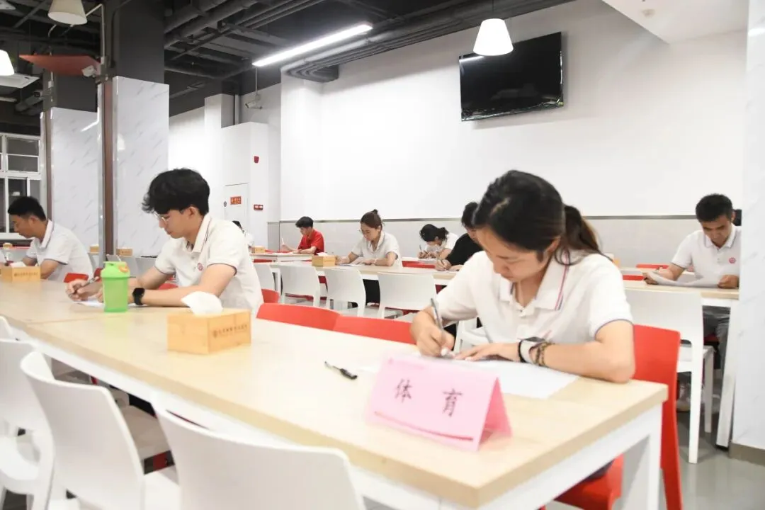 广州培文真题竞赛|要学生做的事,教师先做-第43张图片-四季读书网