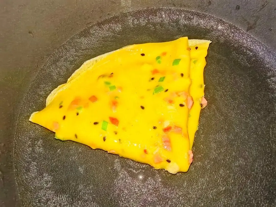 中考倒计时!初三儿子早餐不费妈,超级简单的鸡蛋水饼,松软筋道-第6张图片-四季读书网