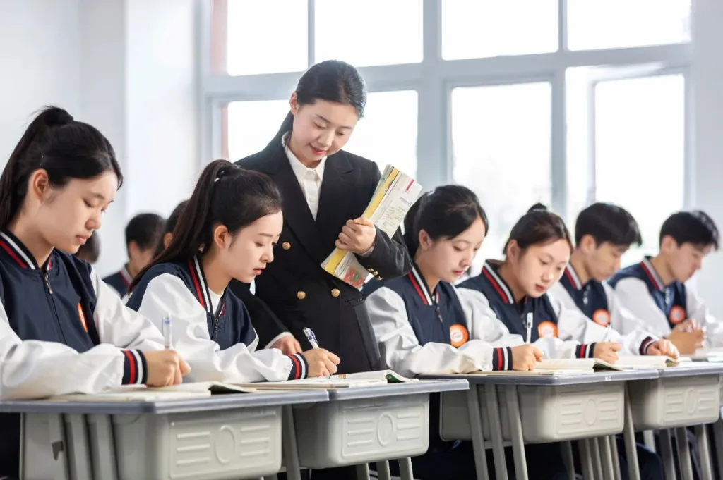 中考分流≠人生出局!重庆新东方给孩子另一条逆袭赛道(2026 最新) 第3张