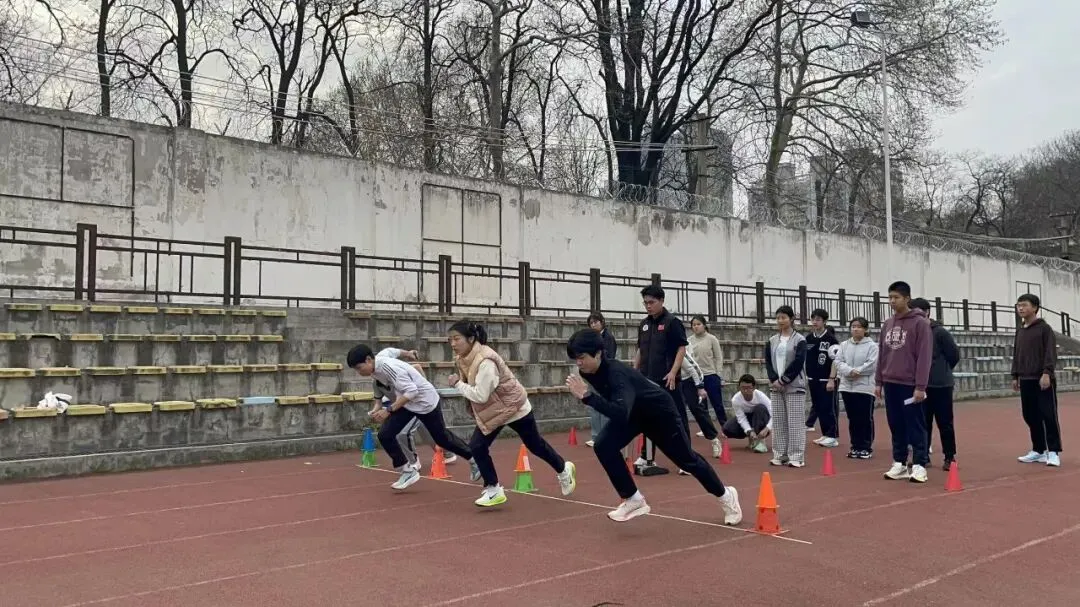 模拟实战练兵,备战中考体育-第7张图片-四季读书网 模拟实战练兵,备战中考体育-第7张图片-四季读书网