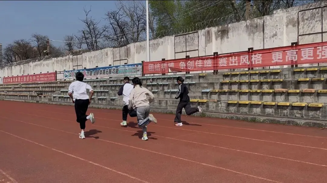 模拟实战练兵,备战中考体育-第9张图片-四季读书网 模拟实战练兵,备战中考体育-第9张图片-四季读书网