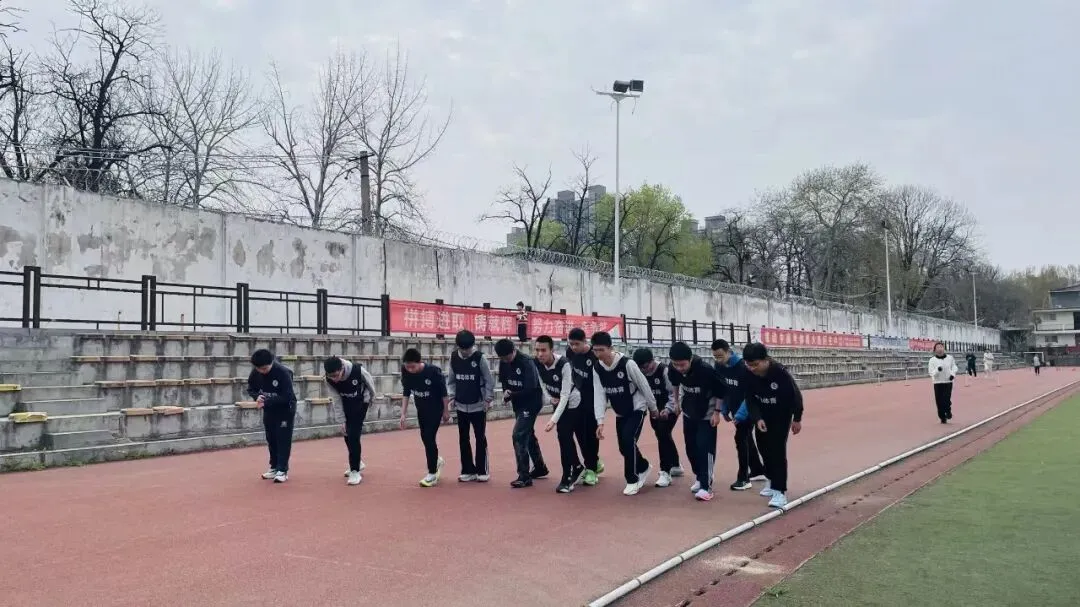 模拟实战练兵,备战中考体育-第12张图片-四季读书网 模拟实战练兵,备战中考体育-第12张图片-四季读书网