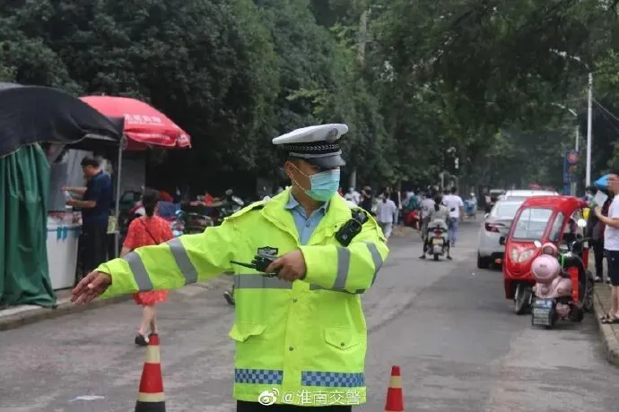 中考进行时~安徽交警持续护航-第29张图片-四季读书网