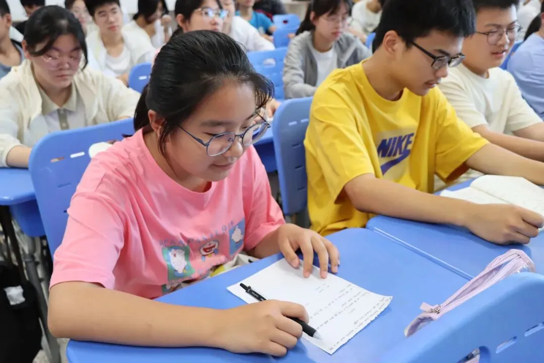 【2024中考】青衿致远 沐光而行-第55张图片-四季读书网