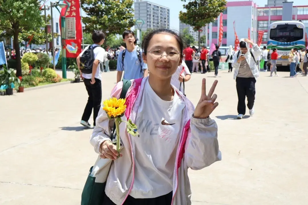 【2024中考】青衿致远 沐光而行-第154张图片-四季读书网