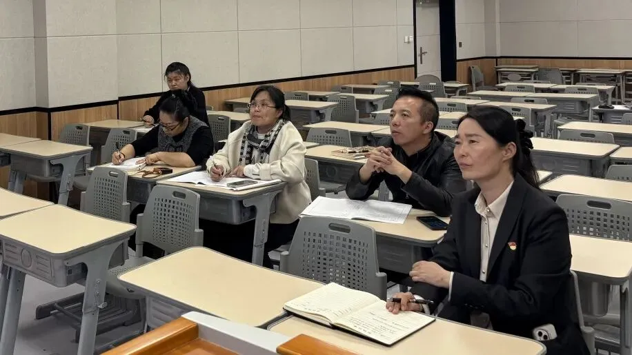 聚焦高考真题 赋能精准备考 | 乌鲁木齐八一中学历史组主题教研活动 第4张 聚焦高考真题 赋能精准备考 | 乌鲁木齐八一中学历史组主题教研活动 第4张