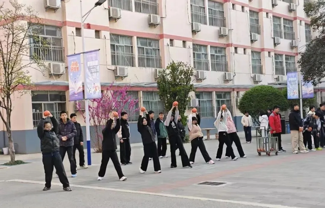 备战中考体育丨强化体育训练 提高体育成绩-第13张图片-四季读书网